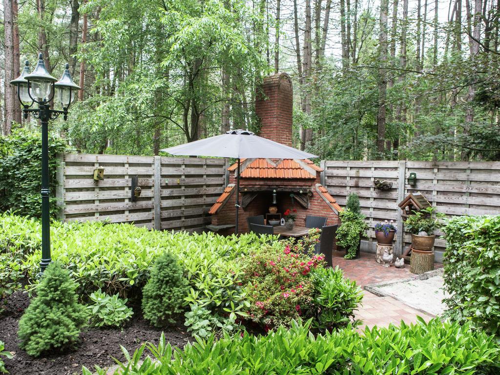 Villa Luxurious Chalet In Oud Turnhout With Large Garden Oud-Turnhout Exterior foto